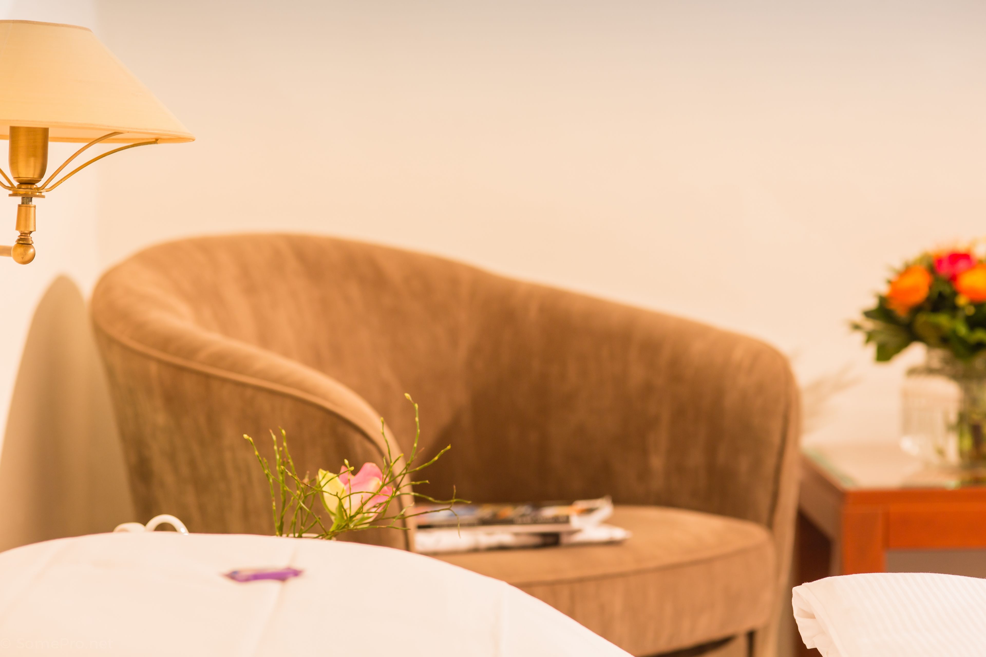 single room | cots/infant beds, rollaway beds, free wifi, bed sheets