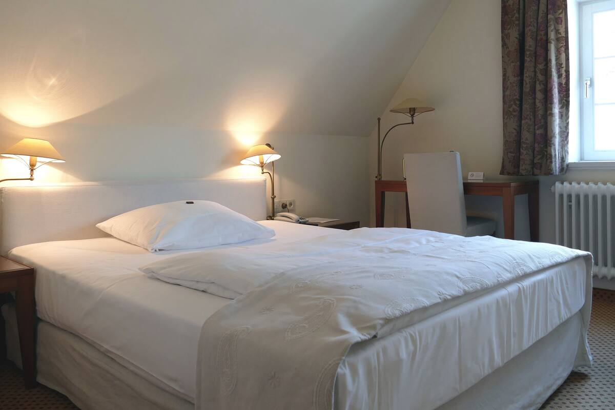 Eenpersoonskamer | Babybedden, extra bedden, gratis wifi, beddengoed