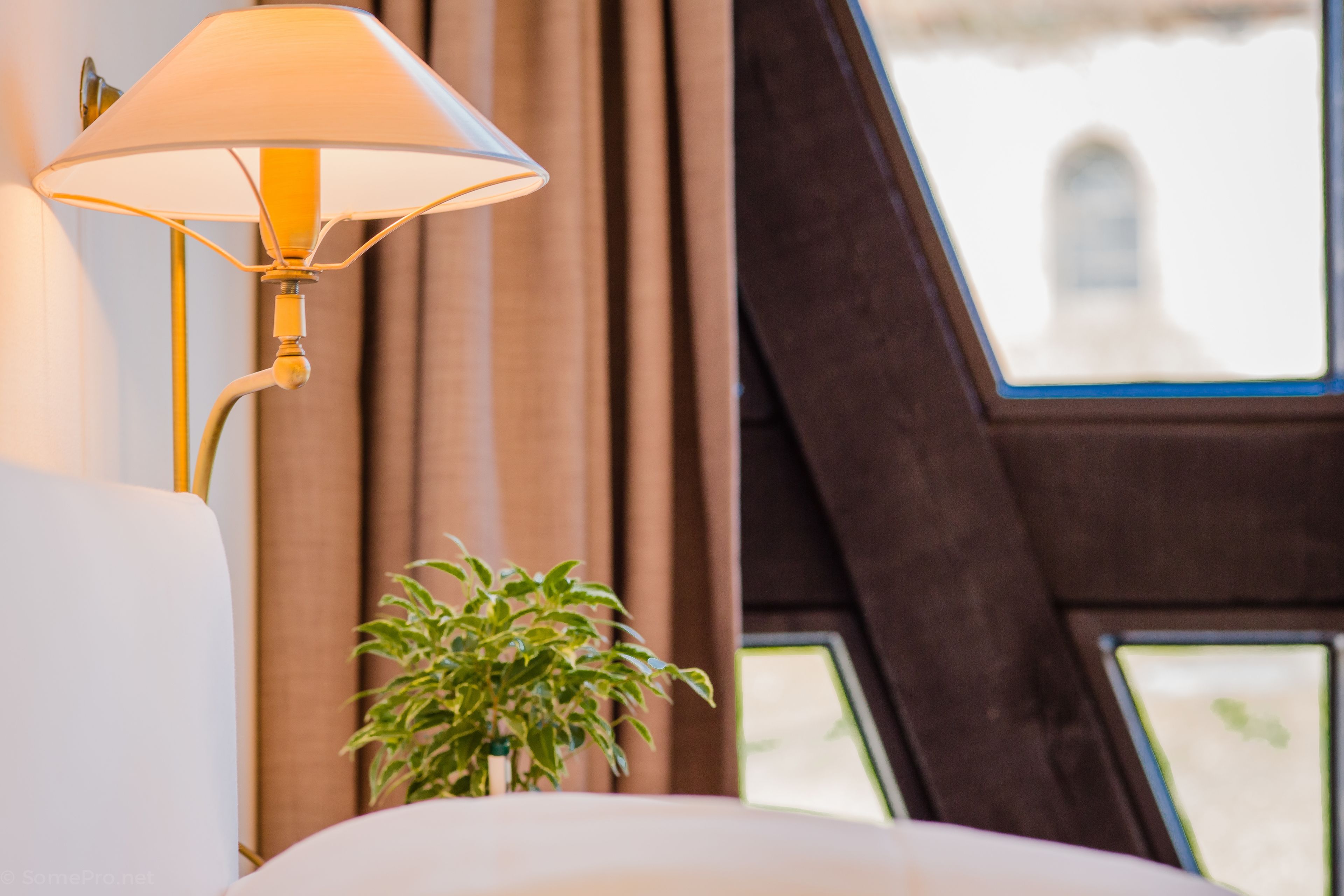 single room | cots/infant beds, rollaway beds, free wifi, bed sheets