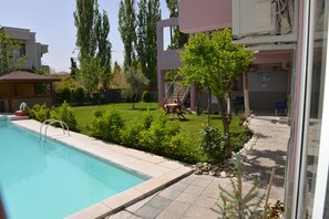 Seasonal outdoor pool