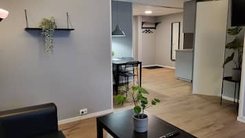 Appartamento, 1 camera da letto (2 Beds) | Tende oscuranti, ferro/asse da stiro, Wi-Fi gratuito, lenzuola