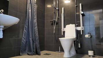 Apartment (1 Bed) | Bathroom