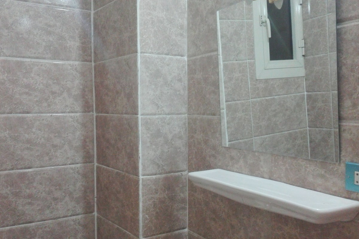 Triple Room | Bathroom | Shower, free toiletries, hair dryer, towels