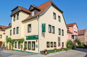 Front of property - Hotel zum Rebstock (Naumburg)