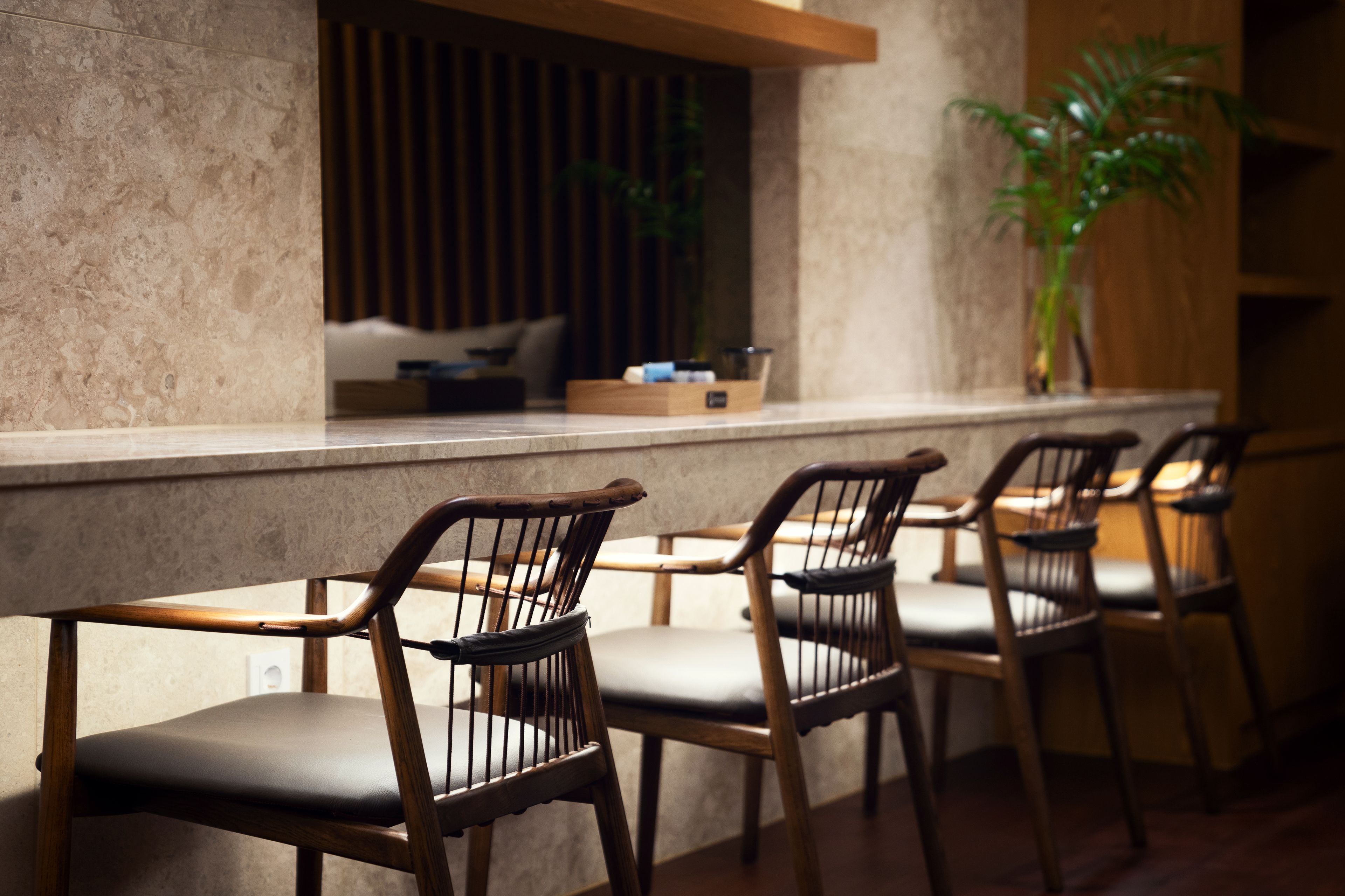 bentley suite (a type) | soundproofing, free wifi, bed sheets