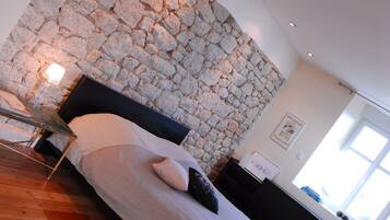 Loft (Chambre Loft) | Individually decorated, individually furnished, desk, free WiFi