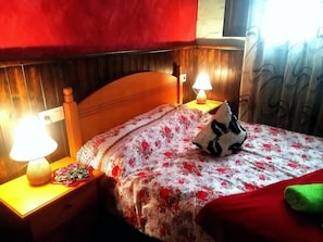 2 Schlafzimmer, BĂŒgeleisen/BĂŒgelbrett, WLAN, BettwĂ€sche