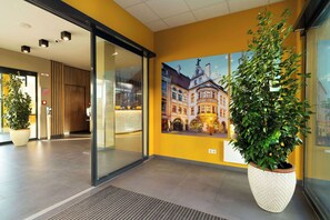 Lobby - Ramada Encore by Wyndham Munich Messe (Munich)