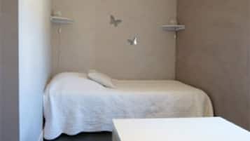 Chambre Familiale (Charollaise) | Décoration personnalisée, Wi-Fi gratuit, draps fournis