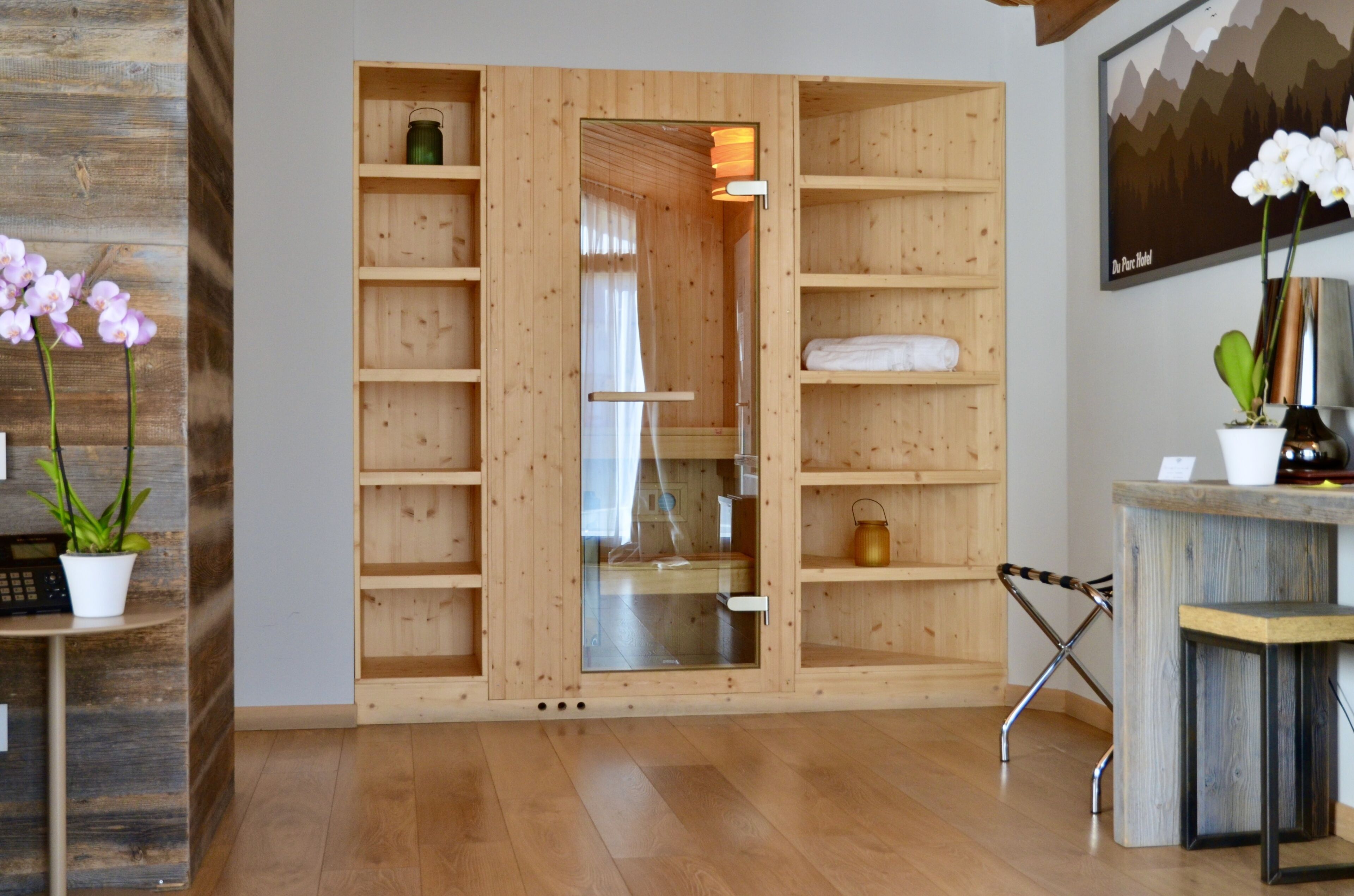 Literie hypoallergénique, minibar, coffres-forts dans les chambres