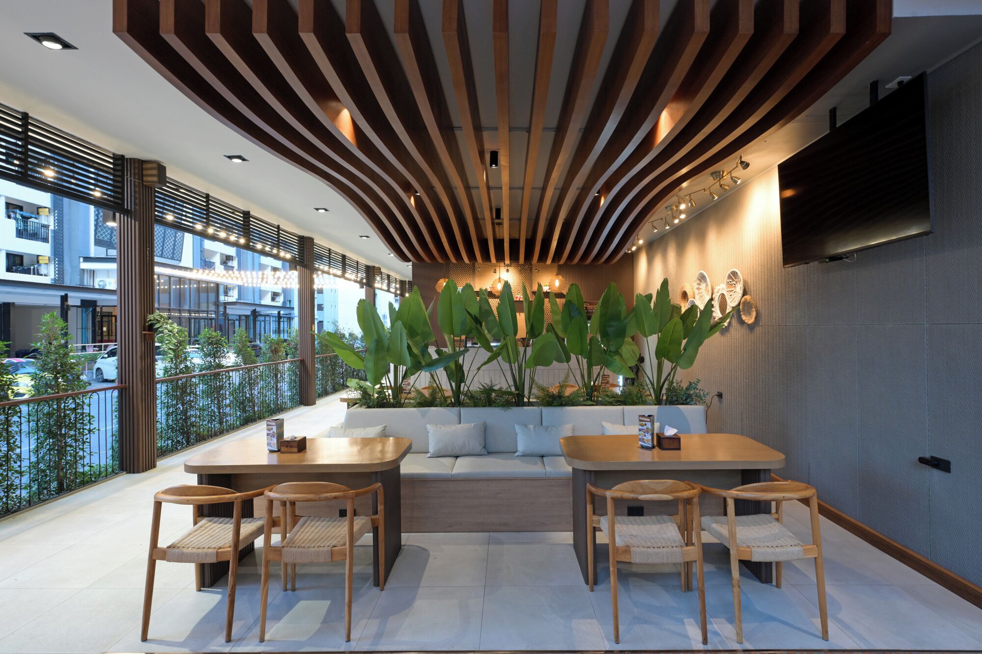 2 restaurantes, café da manhã, culinária internacional