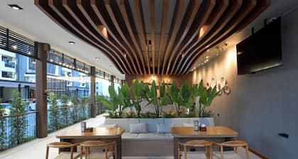 O2 Grand Suvarnabhumi Airport - Free Scheduled Shuttle from Hotel to Suvarnabhumi Airport