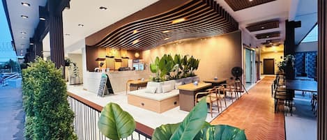 Bar (in der Unterkunft)