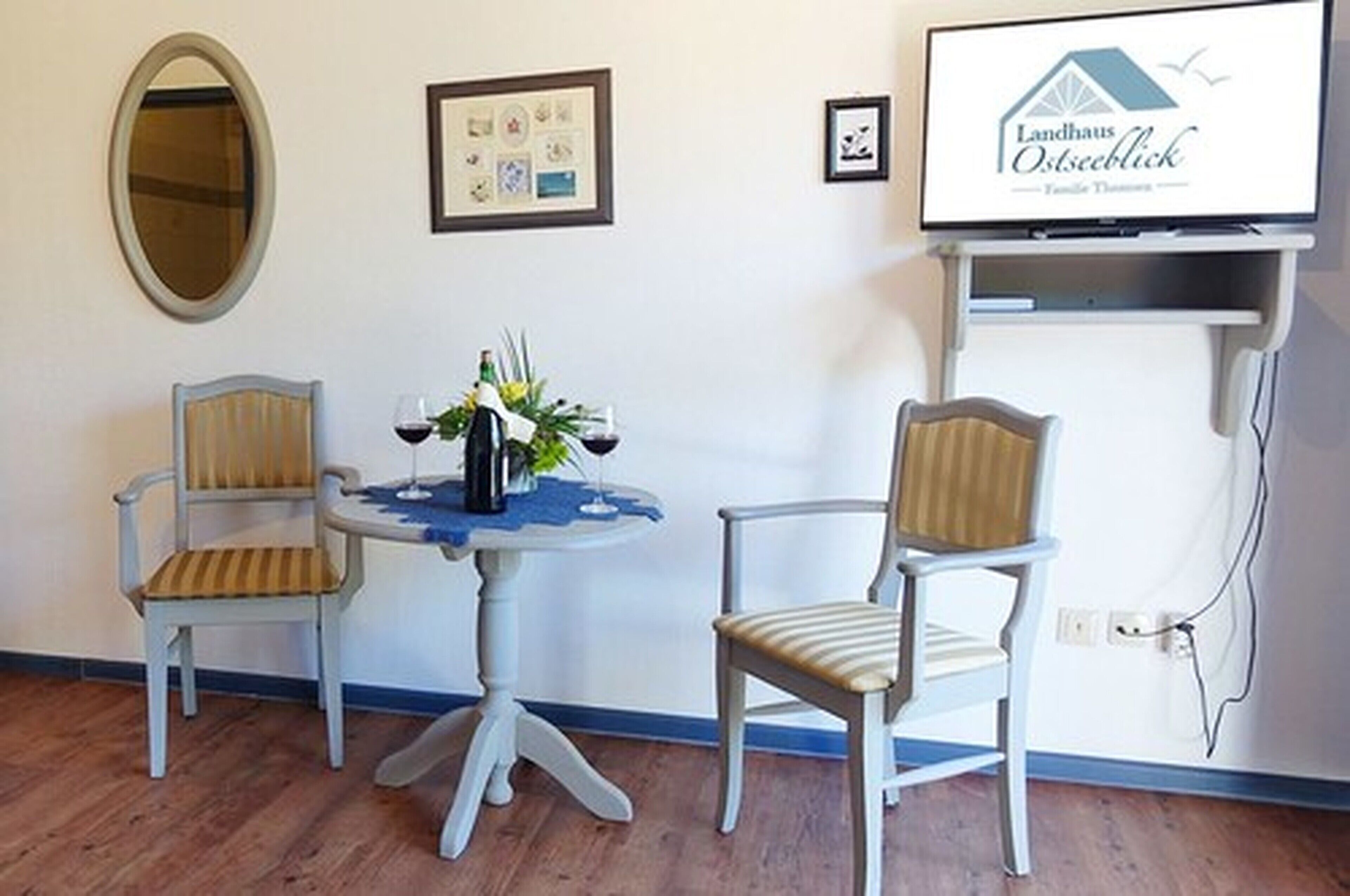 standard double room | desk, blackout curtains, cots/infant beds, rollaway beds