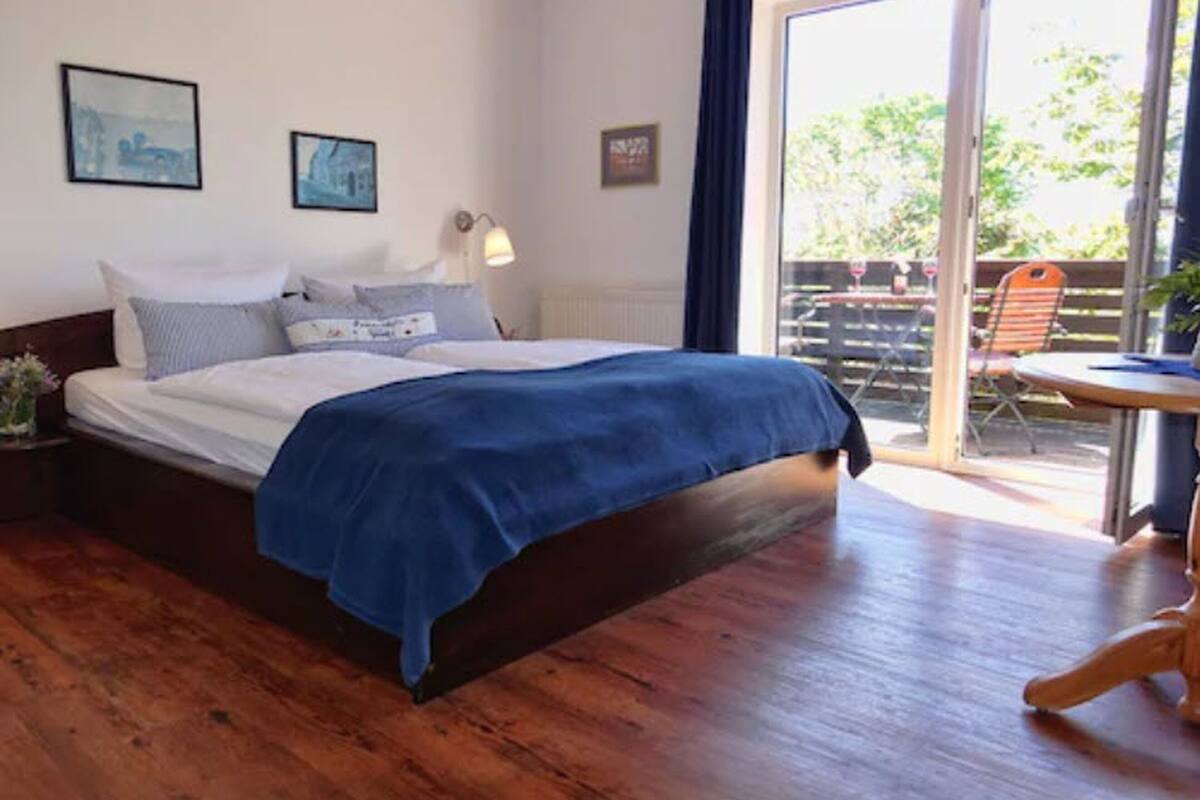 Standard Double Room | Blackout drapes, WiFi (free), bed sheets