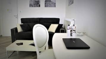 Luxury Room, Multiple Beds, Hot Tub, City View | Extra beds
