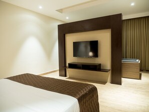 Suite junior, 1 cama King size, para no fumadores, vista a la ciudad | Vista desde la habitación