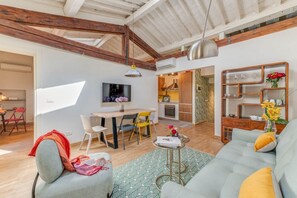 TV - Apartments Florence San Lorenzo Terrace (Firenze)