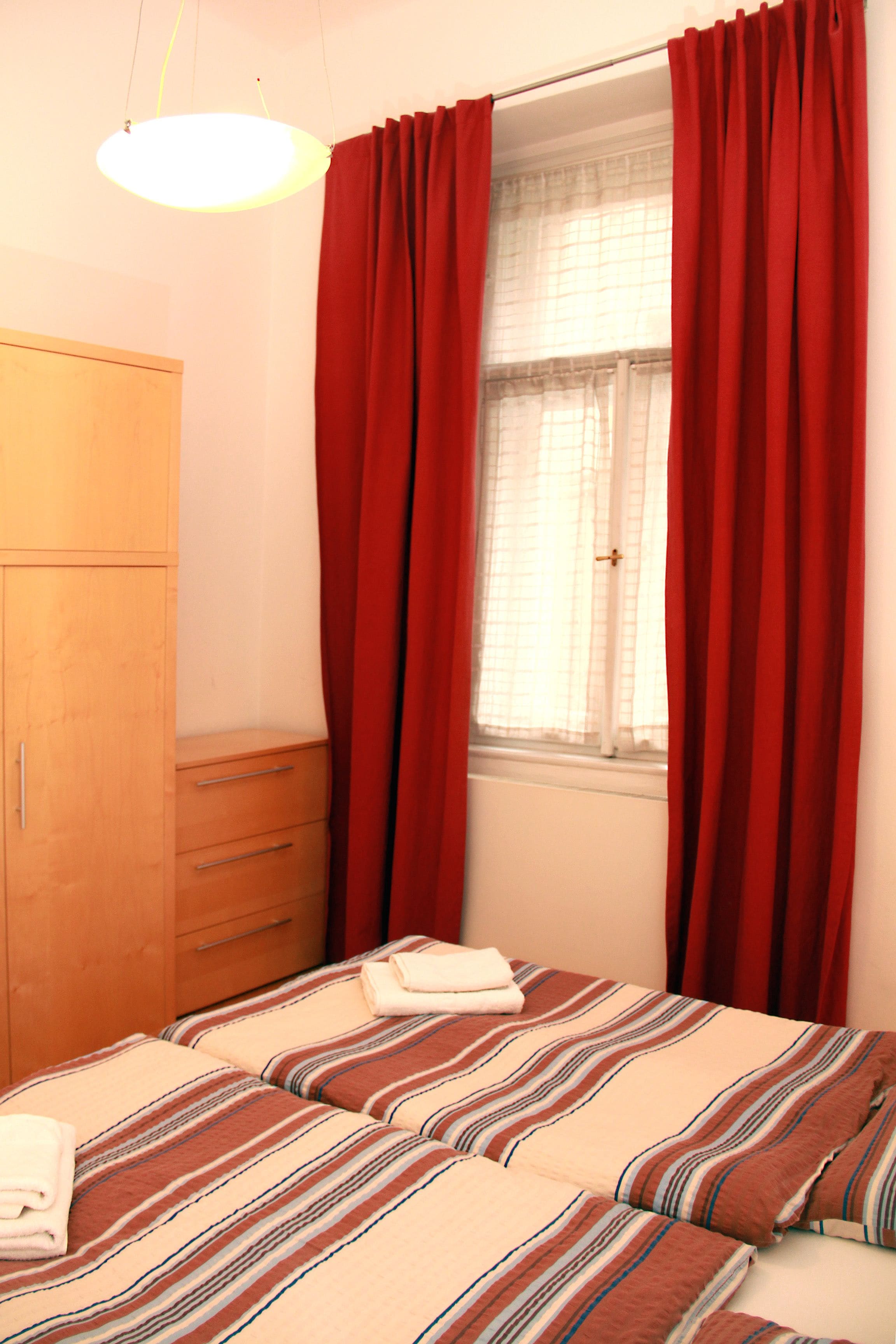 Iron/ironing board, free WiFi, bed sheets