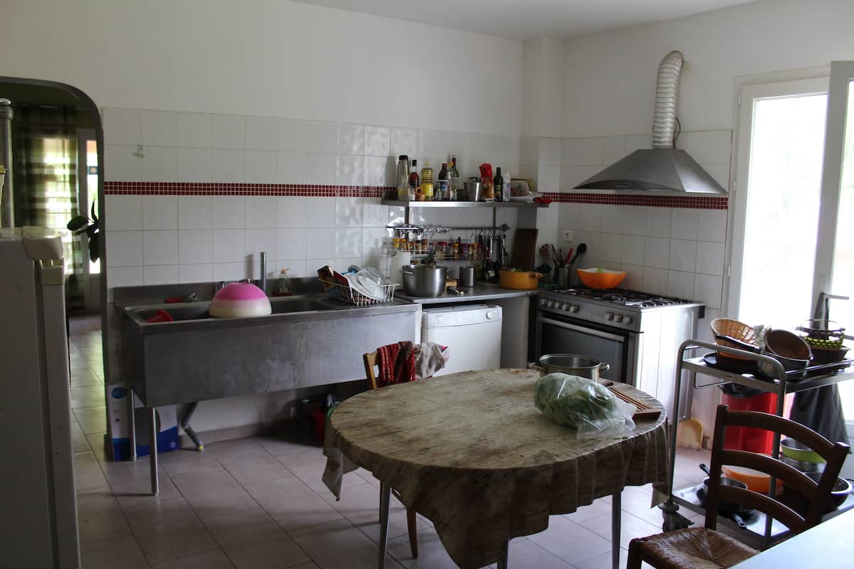 Cottage | Dapur pribadi | Microwave, oven, kompor, dan peralatan masak/sendok-piring