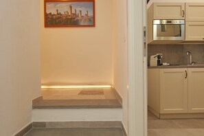 Refrigerador, microondas, parrilla de estufa y lavavajillas 