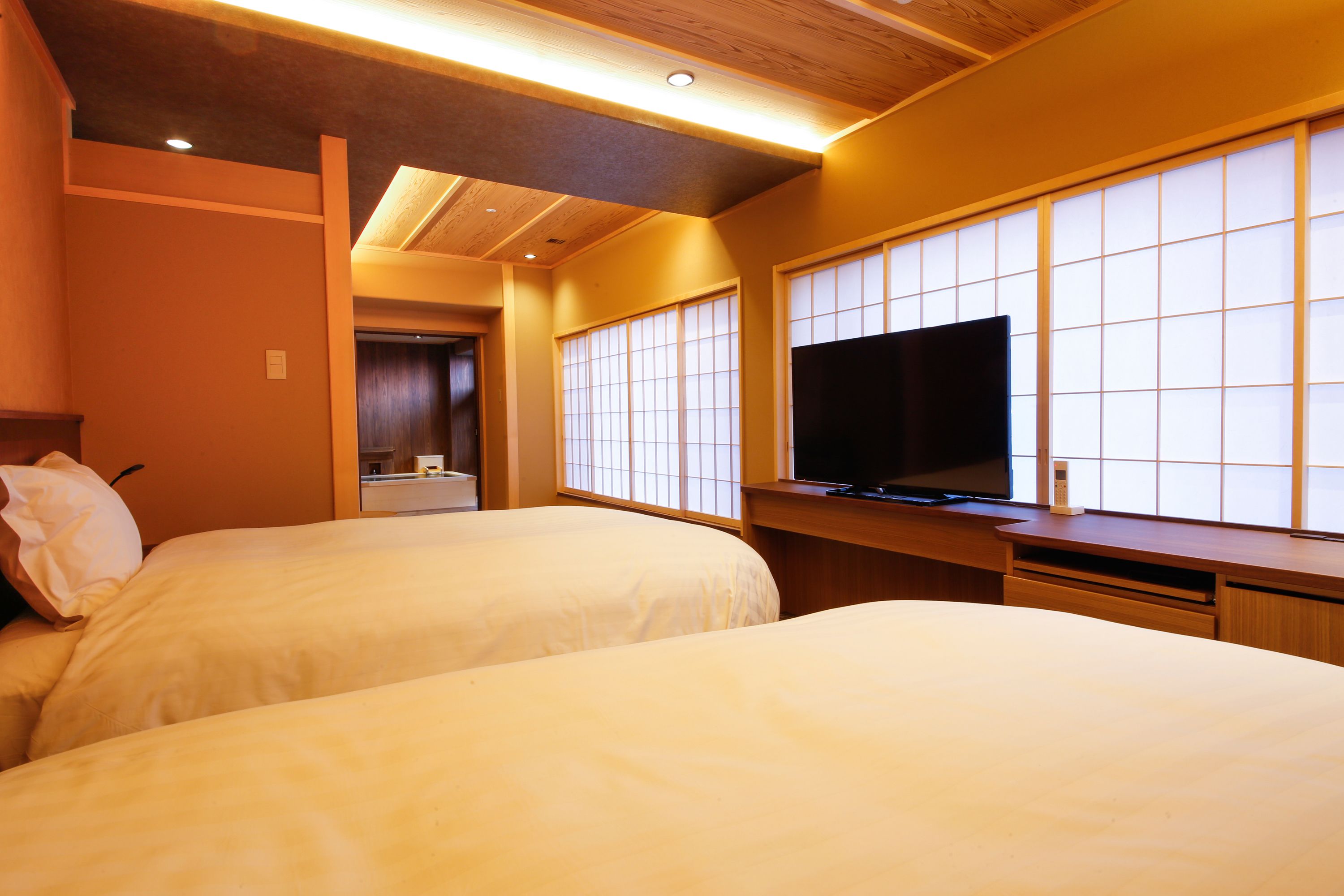 "yuro" club level japanese western style room b with private open-air bath | down duvets, in-room safe, free wifi, bed sheets