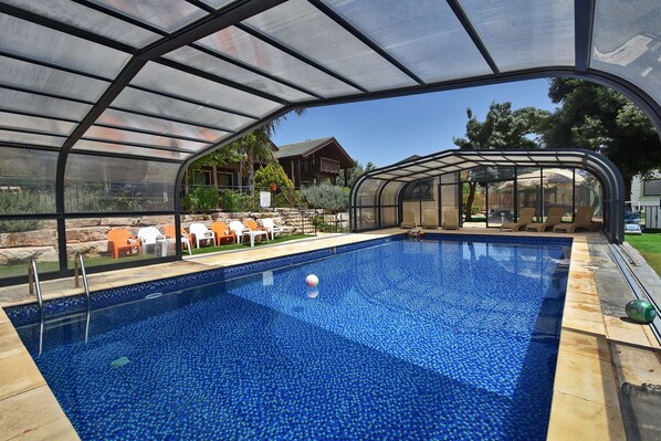 Indoor pool, outdoor pool