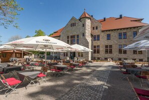 Front of property - Waldschlösschen Wangen (Nebra)
