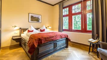 Hypo-allergenic bedding, individually decorated, individually furnished