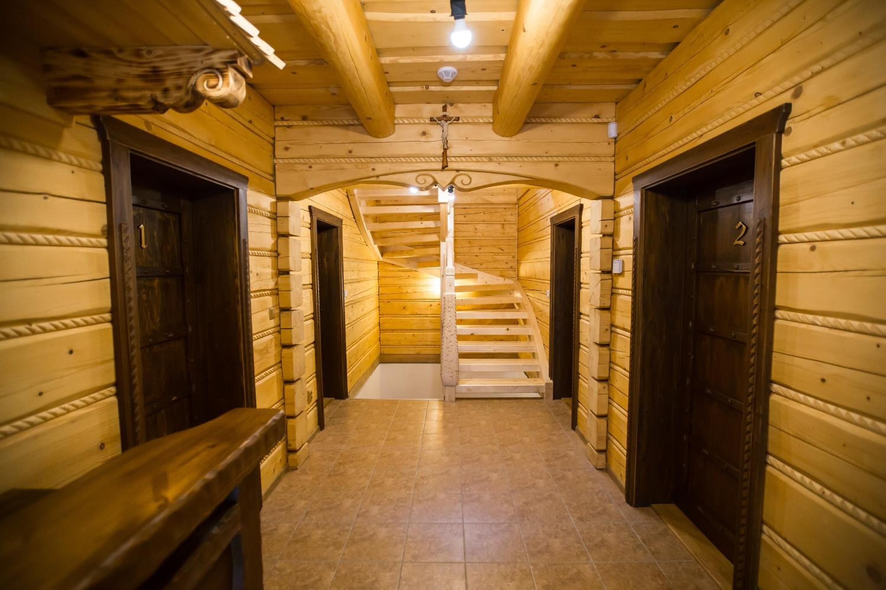 couples treatment room(s), hot tub, steam room, thai massages