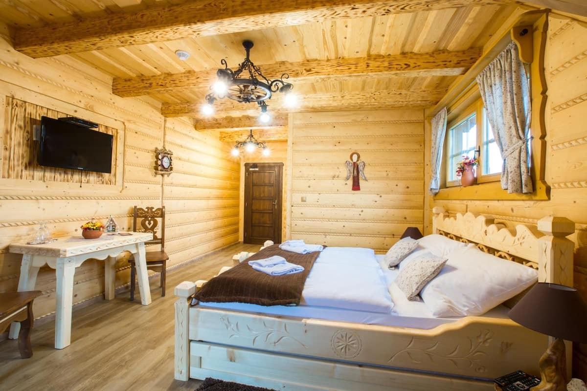 select comfort beds, in-room safe, blackout curtains, rollaway beds