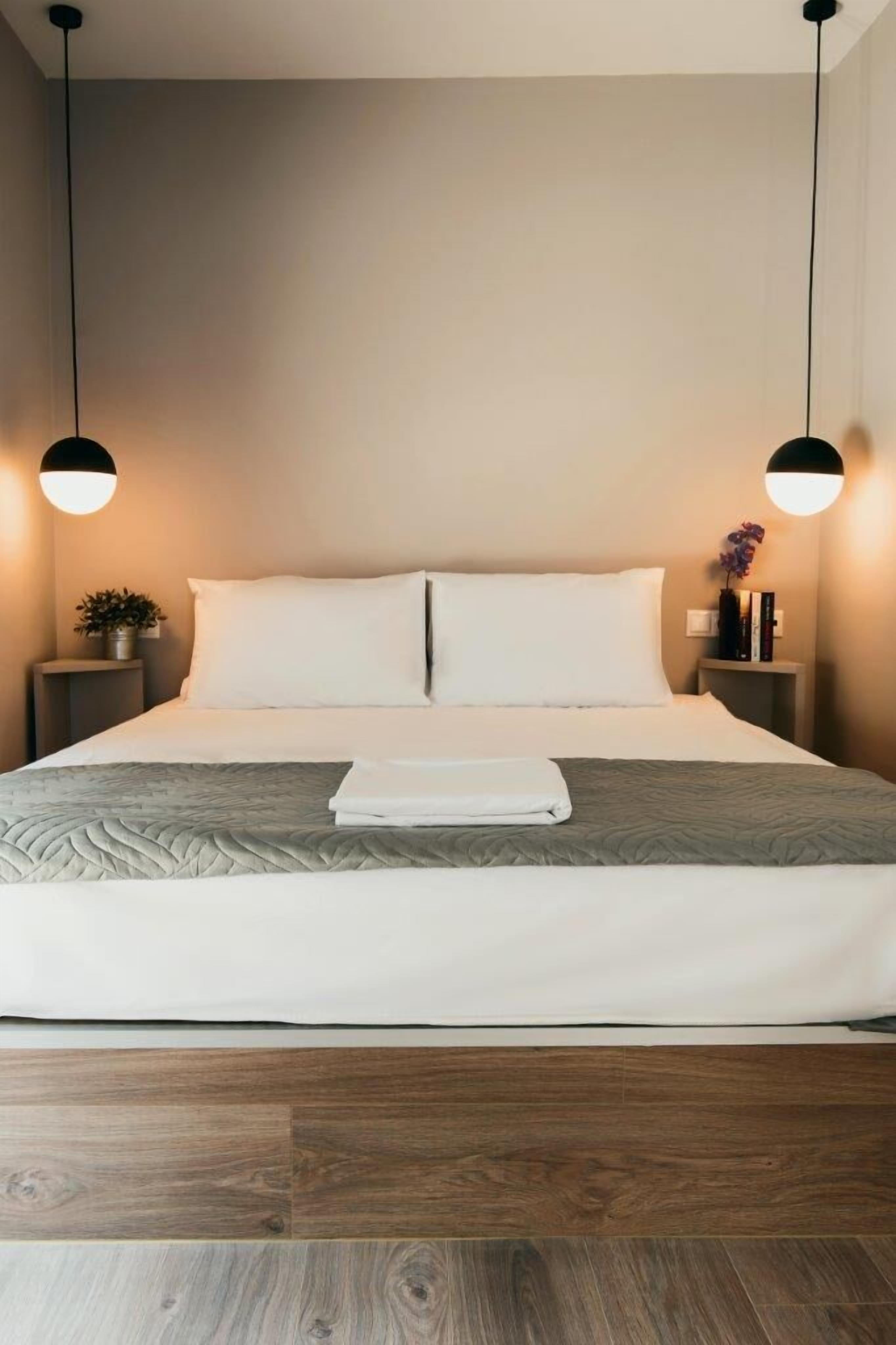 Loft | Caja de seguridad en la habitación, cortinas blackout y insonorización 