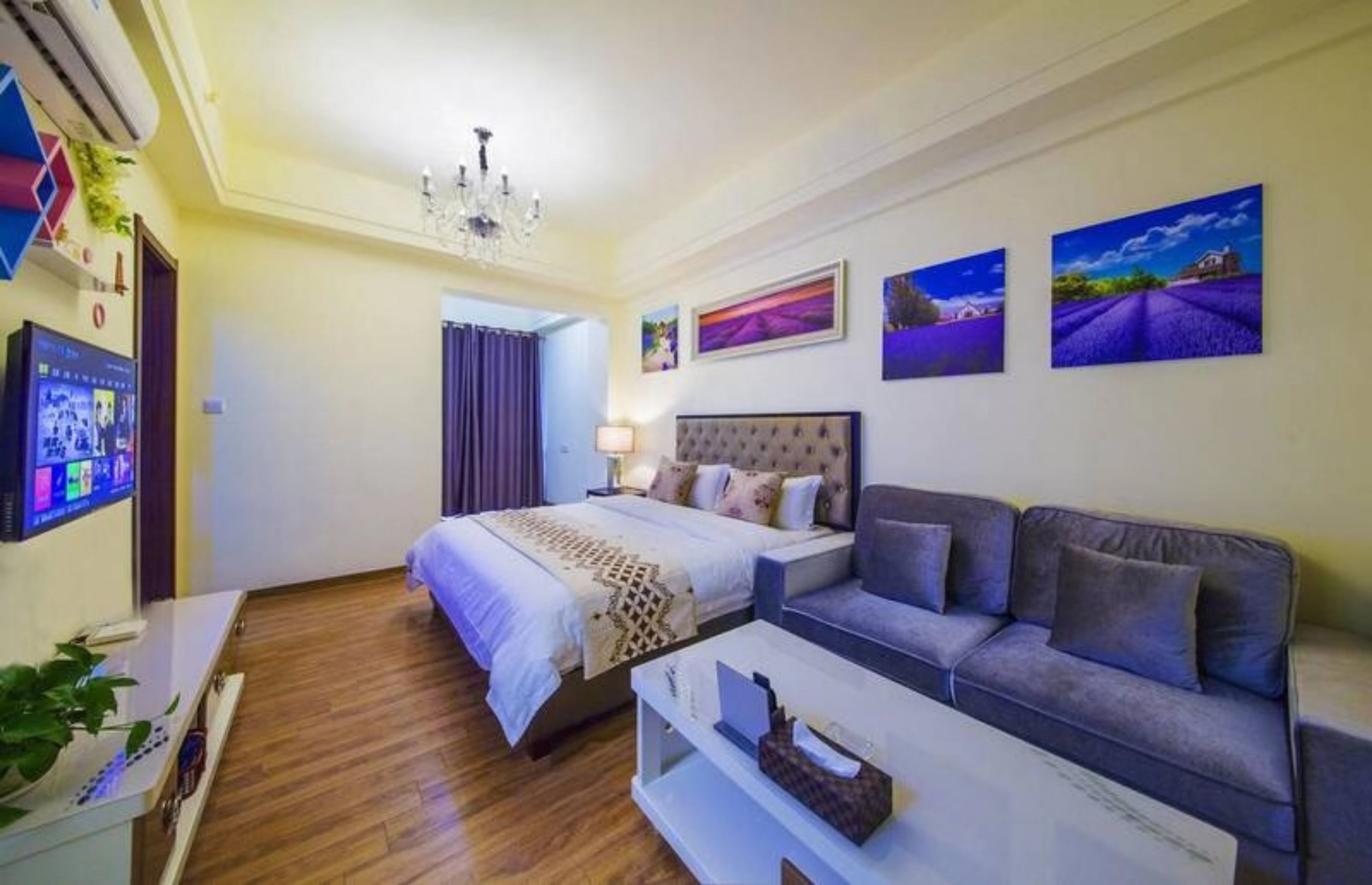 signature suite, 2 bedrooms | desk, blackout curtains, free wifi, bed sheets