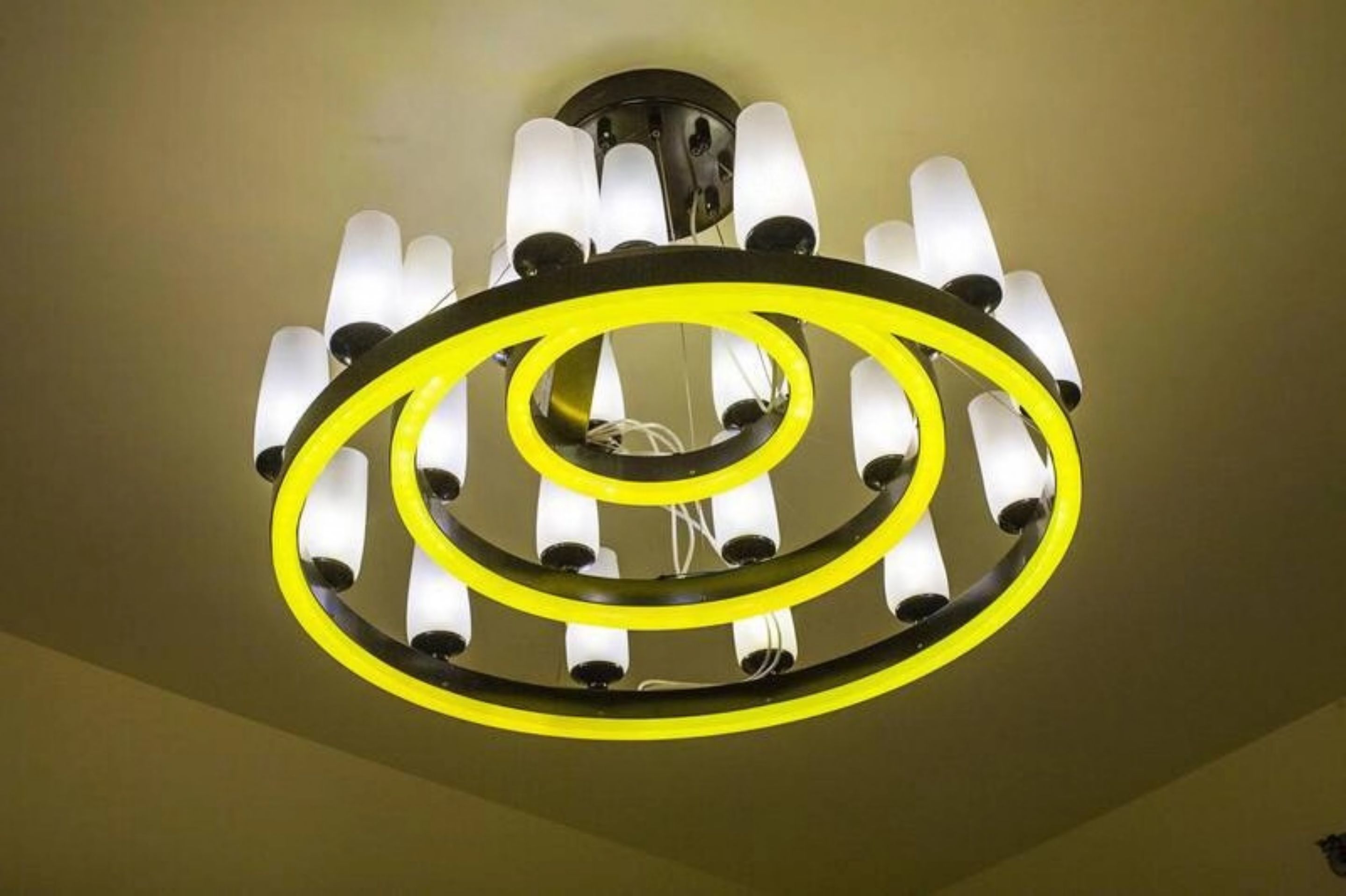 romantic suite | desk, blackout curtains, free wifi, bed sheets