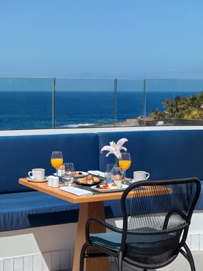 Petit déjeuner buffet compris tous les jours