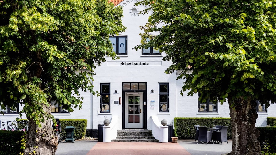 Scheelsminde Herregård