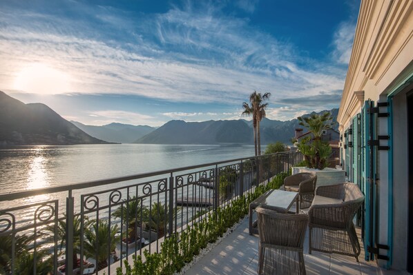 Junior Suite | Balcony view - Forza Terra (Kotor)