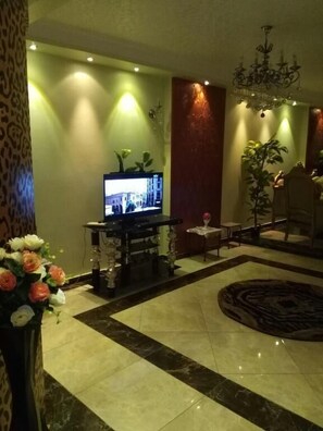 Apartment, 3 Bedrooms | Living area | Flat-screen TV - Apartment Jori (Giza)