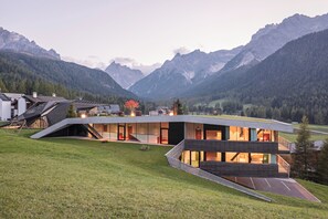 Front of property - Family Resort Rainer (Sesto)