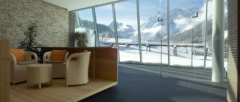 Bain à remous, hammam, 3 salles de soins, massages