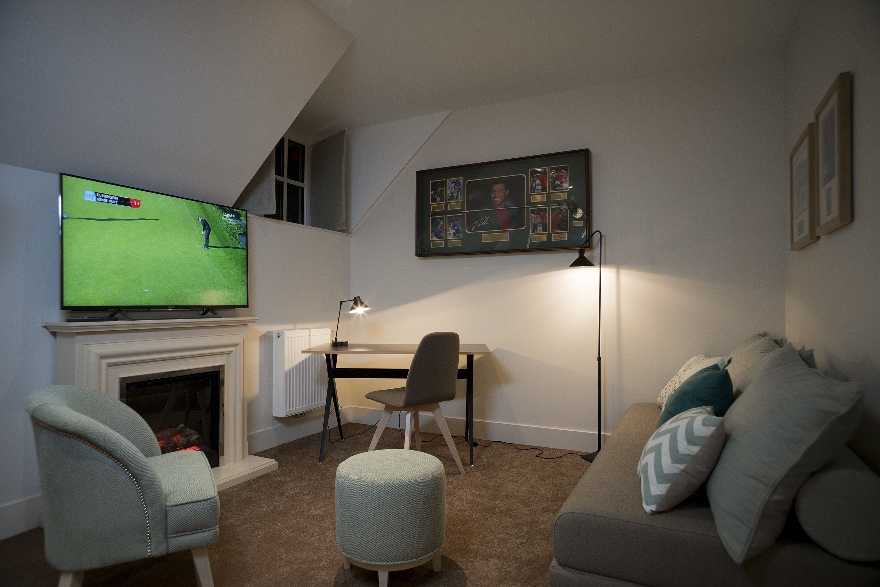 in-room safe, desk, free wifi