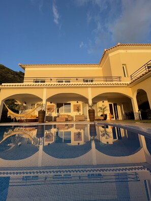 Piscine extérieure