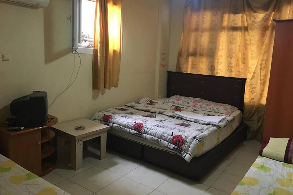 Basic Apartment, 2 Bedrooms, Valley View