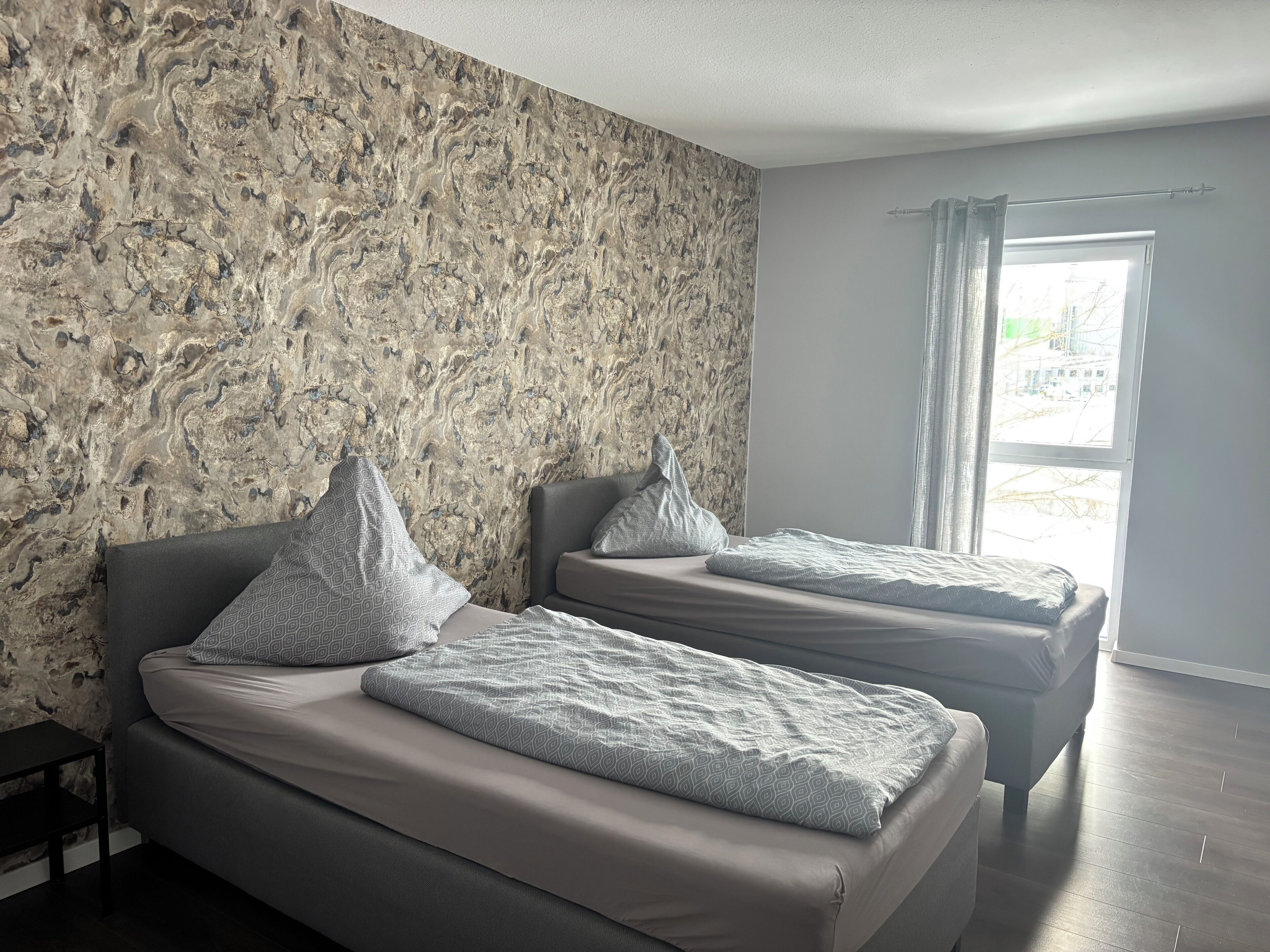 Allergikerbettwaren, Schreibtisch, kostenloses WLAN, Bettwäsche