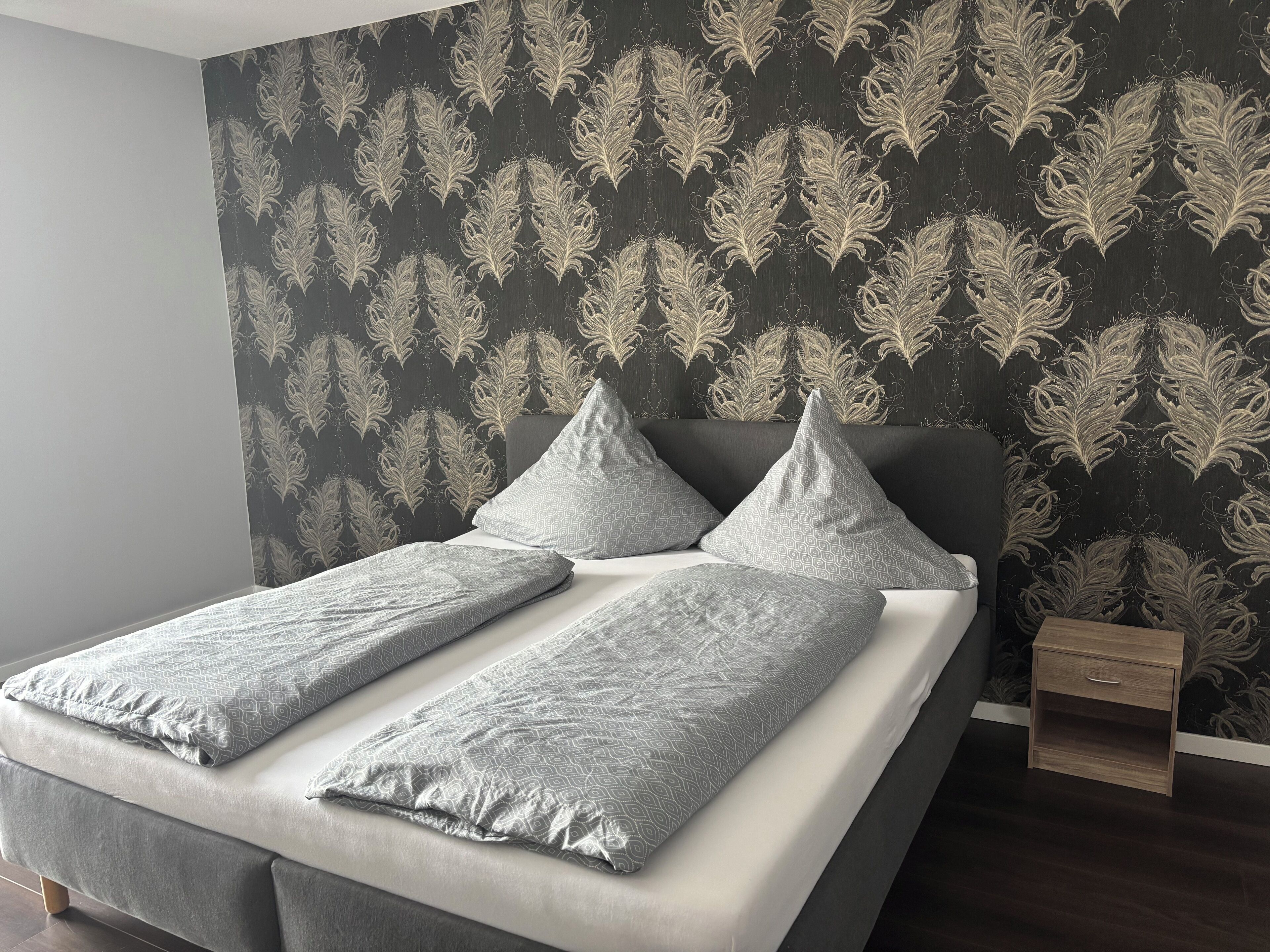 Double Room | Hypo-allergenic bedding, desk, free WiFi, bed sheets