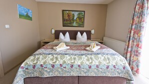 Double Room | Blackout drapes, cribs (surcharge), rollaway beds (surcharge) - Im Wiesengrund (Lalendorf)