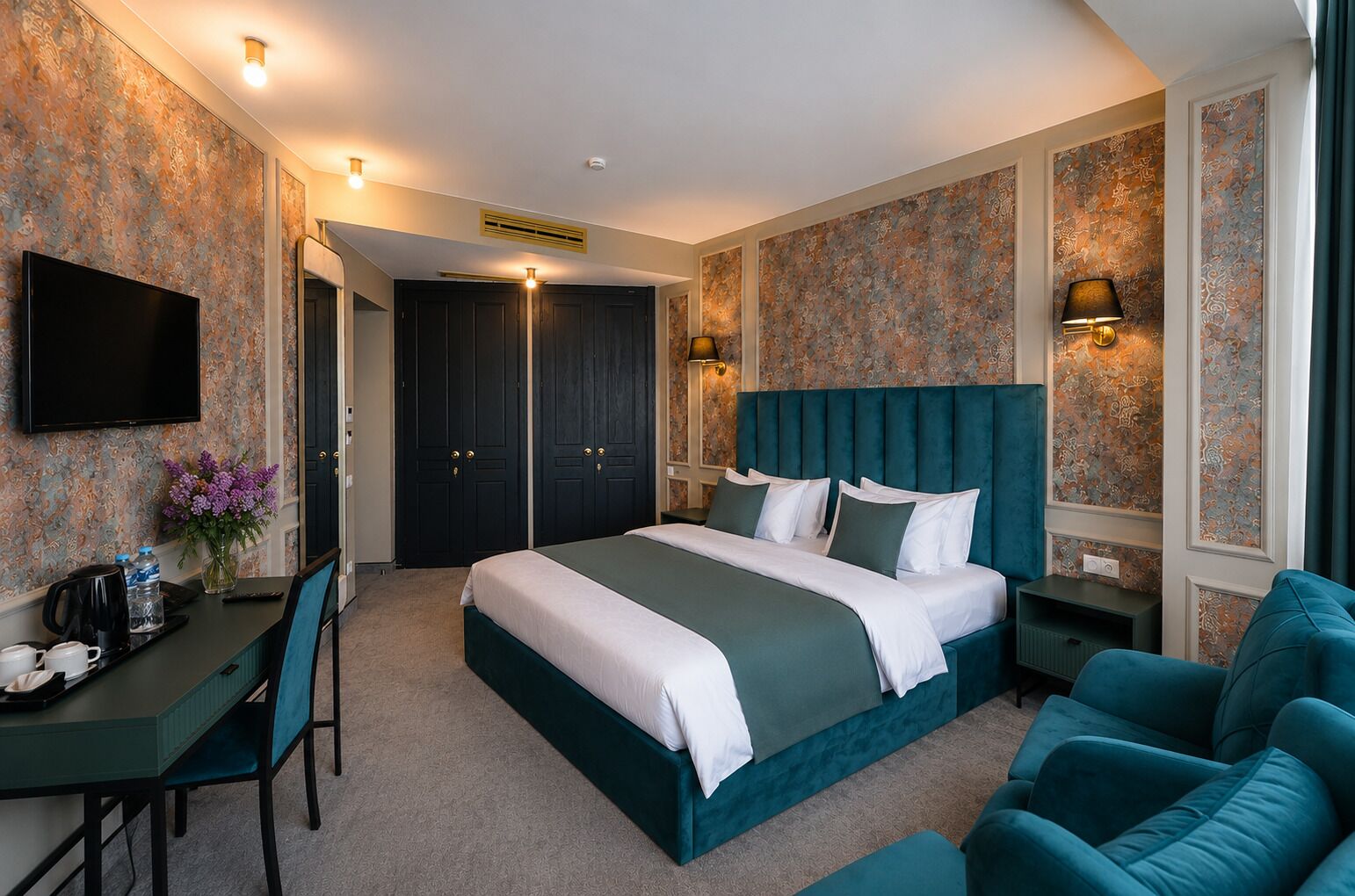Superior Room, 1 King Bed | In-room safe, desk, laptop workspace, iron/ironing board