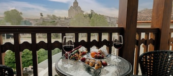 King Gorgasali Hotel