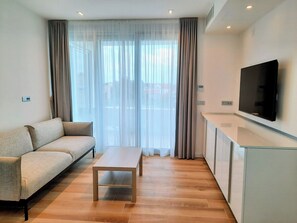 Superior Suite with sea view | Living room | LCD TV - Demar Residence (Zadar)