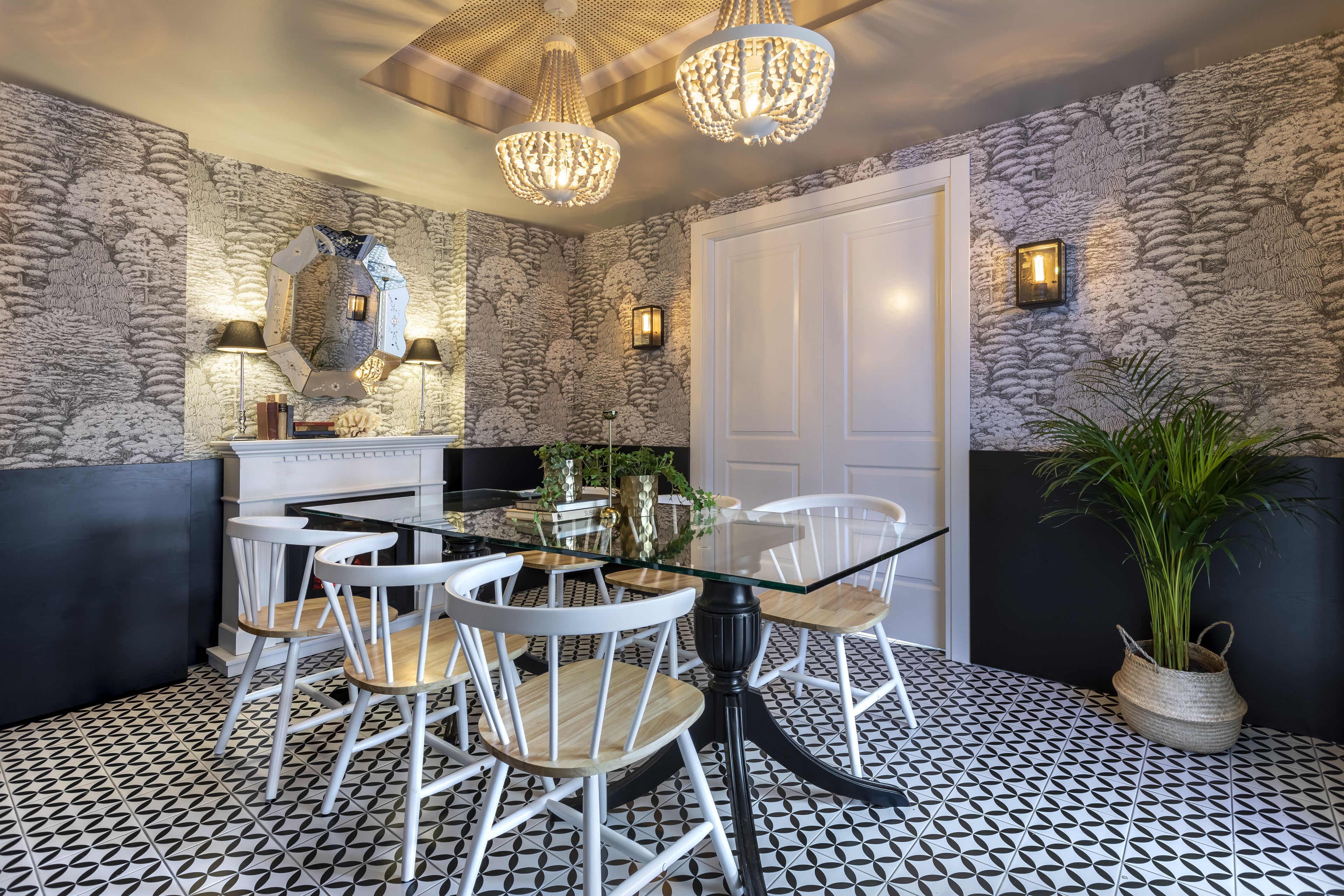 Daily buffet breakfast (EUR 15 per person)